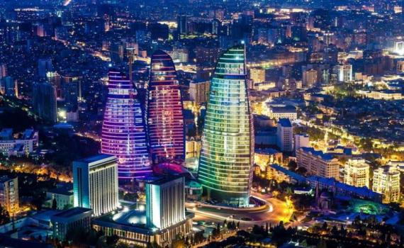 Photo of Baku by night